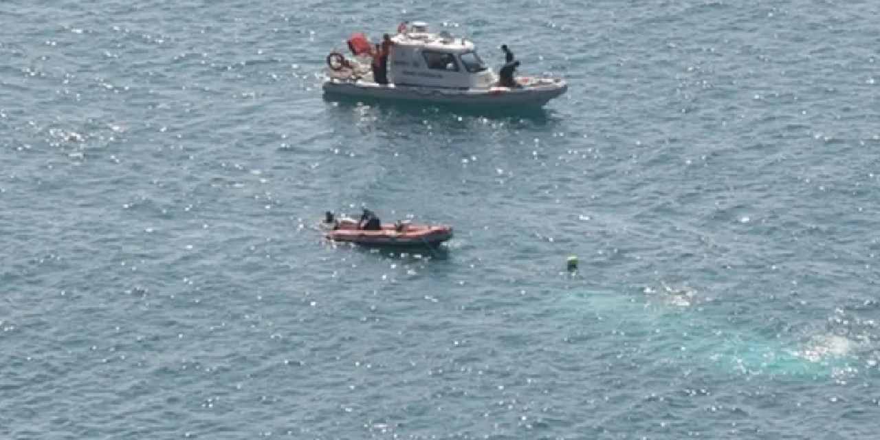 Çanakkale’de Su Yüzeyinde Erkek Cesedi Bulundu