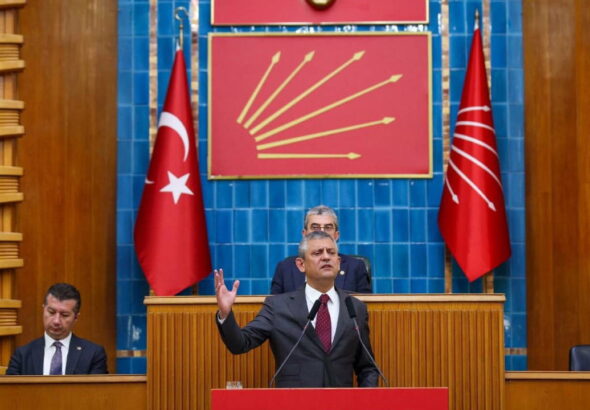 ozelden-diyarbakirdaki-baris-forumuna-mesaj-kurdun-turke-turkun-kurde-ihtiyaci-var-ZhYc8iKB
